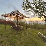 Spacious Langhe Vacation Family House With Large Garden - Nocciolina Дом отдыха Bossolasco