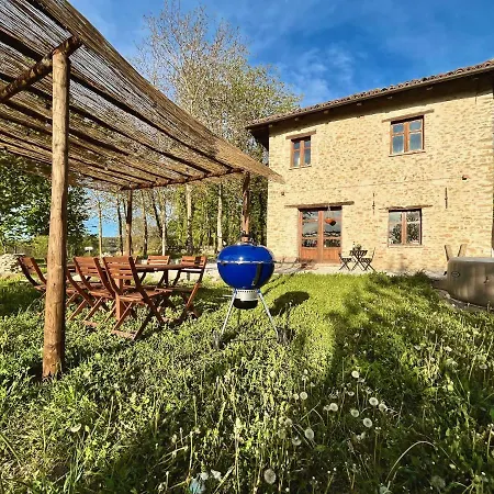 Spacious Langhe Vacation Family House With Large Garden - Nocciolina Casa de Férias Bossolasco