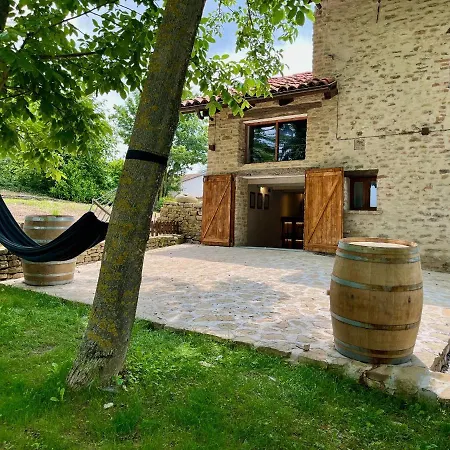 Spacious Langhe Vacation Family House With Large Garden - Nocciolina Feriehus