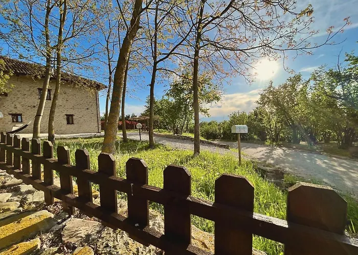 Spacious Langhe Vacation Family House With Large Garden - Nocciolina Bossolasco