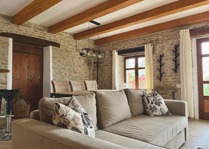 Spacious Langhe Vacation Family House With Large Garden - Nocciolina Holiday home Bossolasco