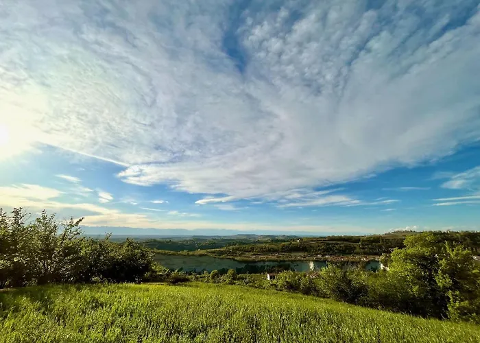 Holiday home Spacious Langhe Vacation Family House With Large Garden - Nocciolina